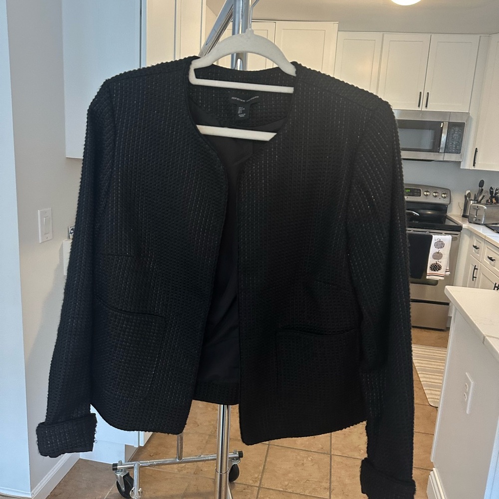 Elegant Black Textured Women's Jacket